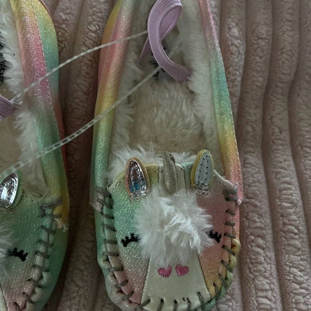 Self Esteem Capricorn footwear